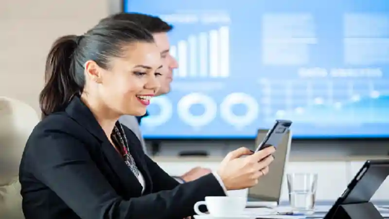 How Digital Platforms Support Efficient Production and Financial Management